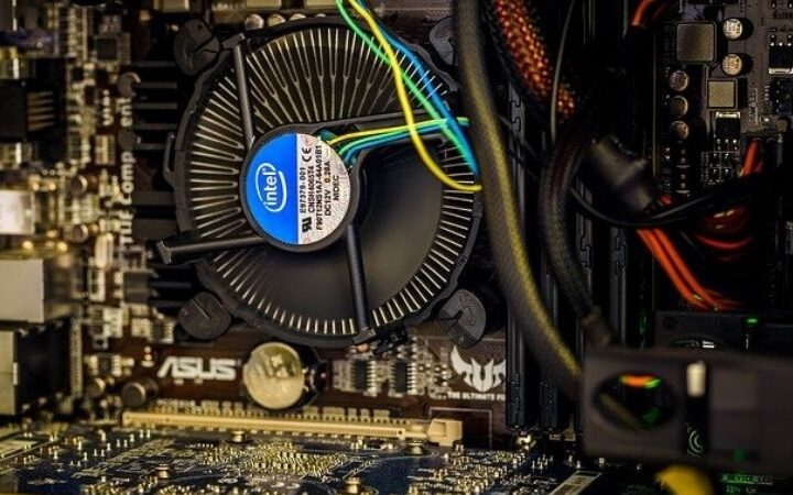 How To Stop Laptop Overheating?
