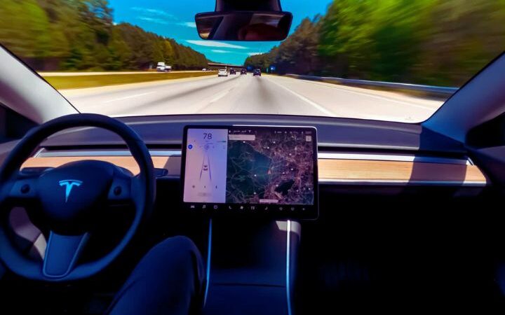 Comparing Tesla’s Driving Technologies: Autopilot vs Full Self-Driving